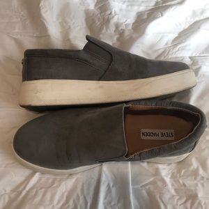 steve madden grey platform slip on suede sneakers